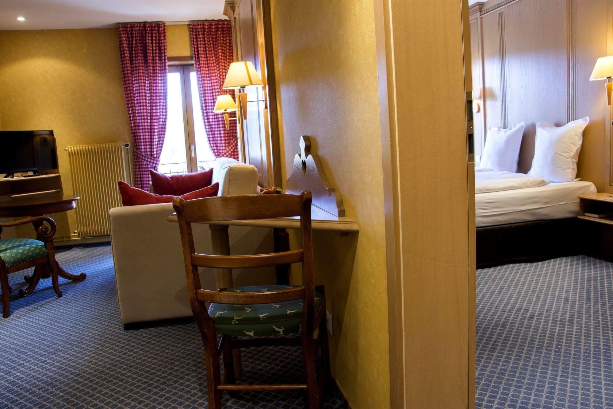 Hotel Spa Et Restaurant Au Chasseur Birkenwald المظهر الخارجي الصورة